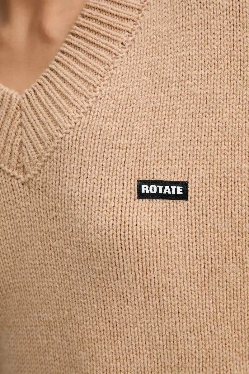 maglione in lana colore beige 1147631753 miniatura 5