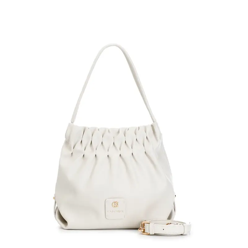 sacca con pieghe morbide panna