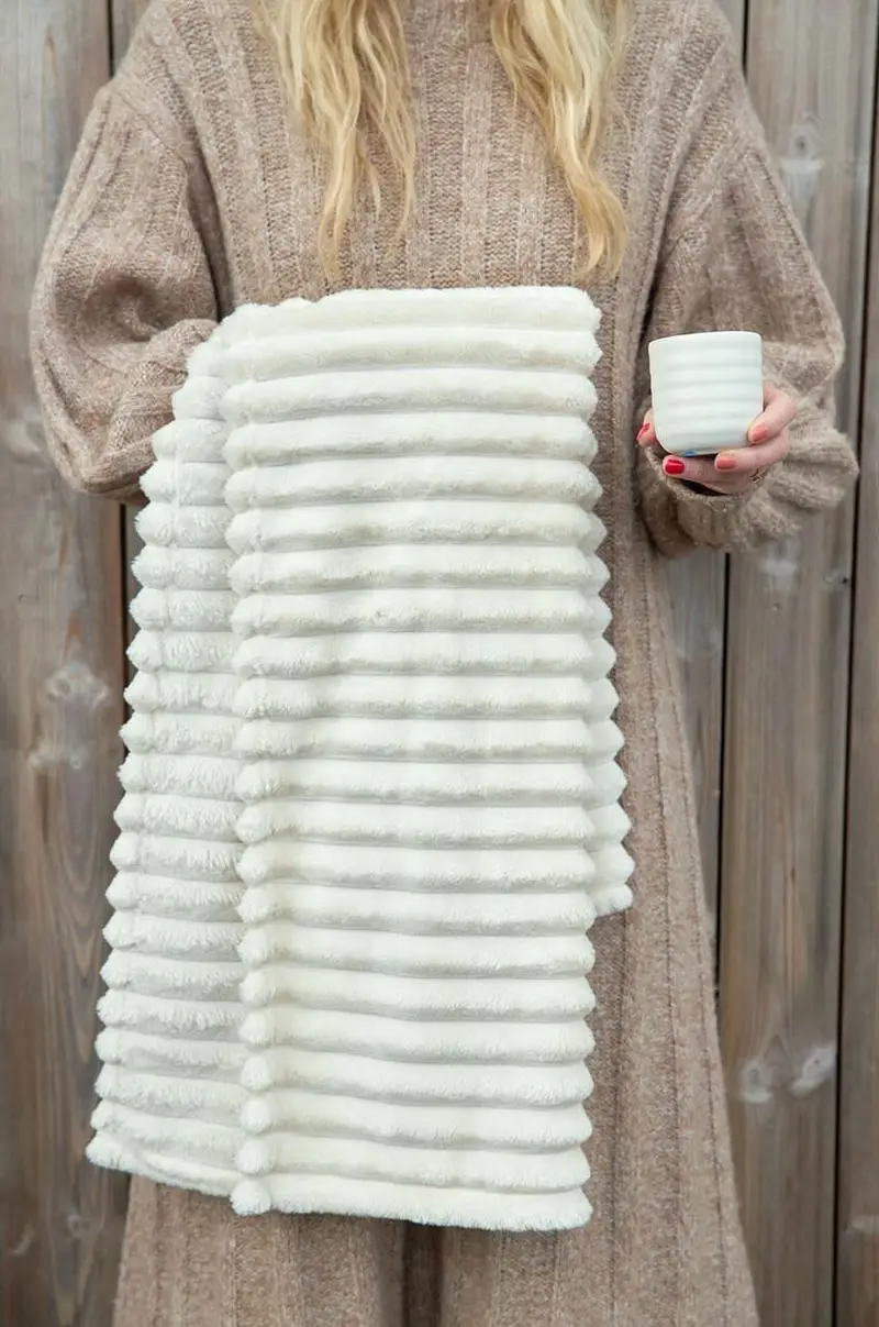 coperta Esther Beige