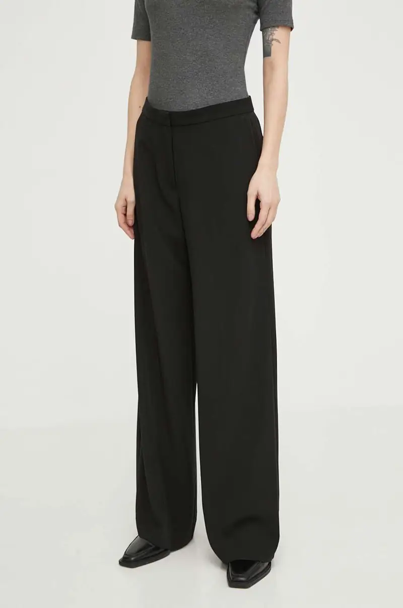pantaloni donna colore nero