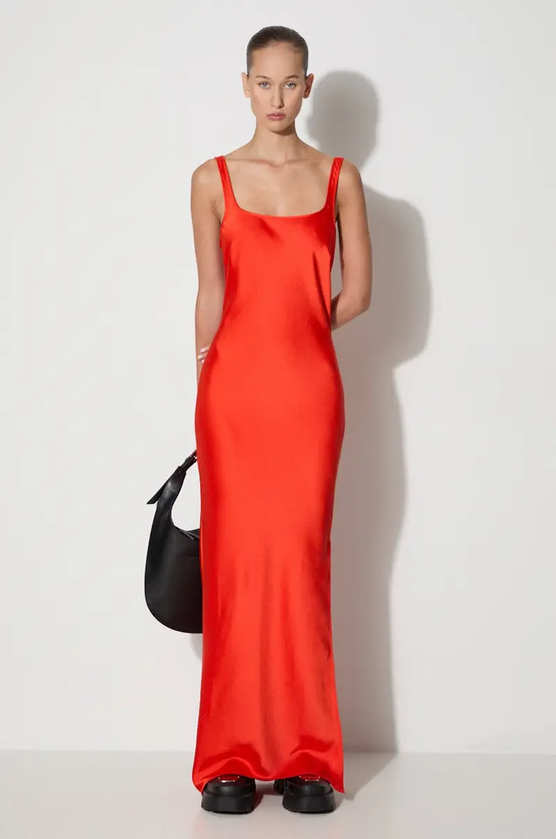 vestito colore arancione