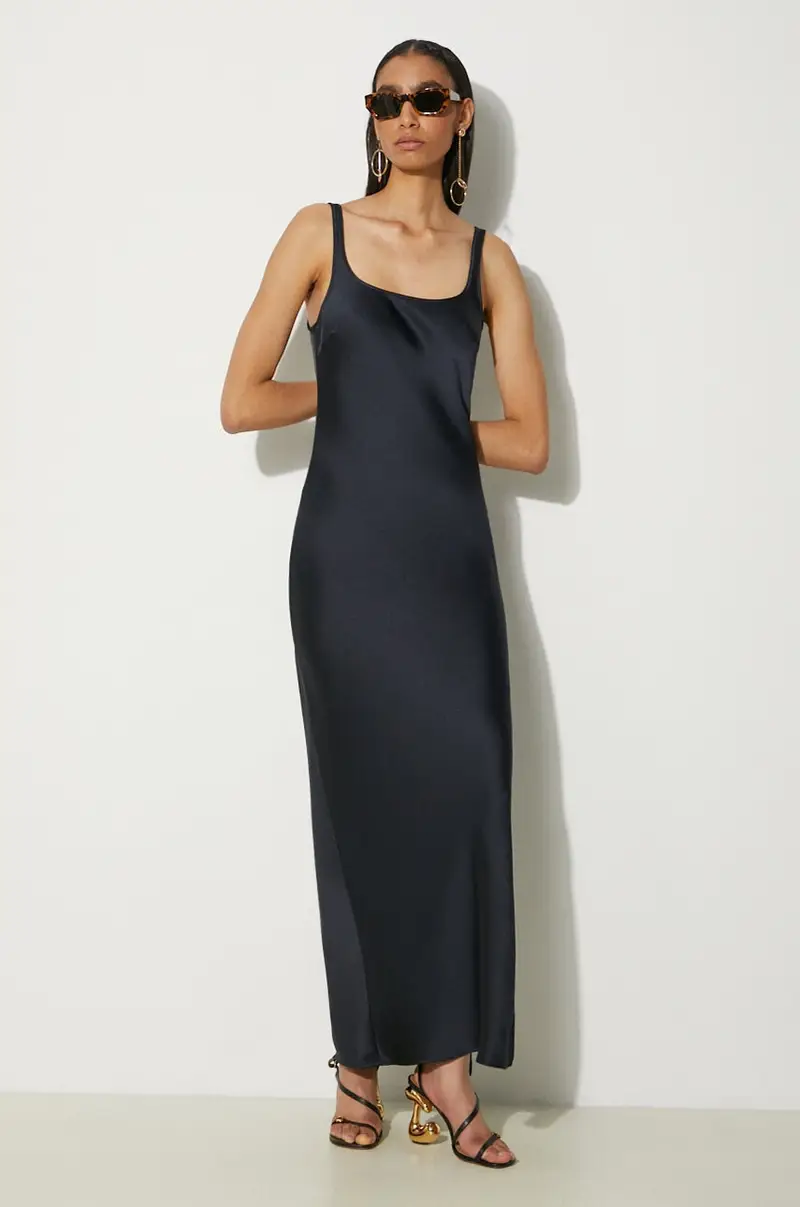 vestito colore blu navy