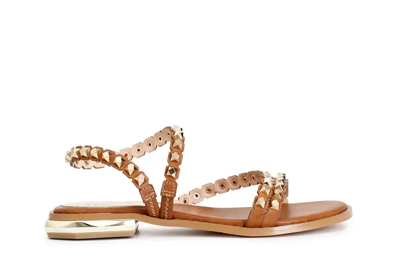 sandali asimmetrici con borchie sfaccettate cuoio 38