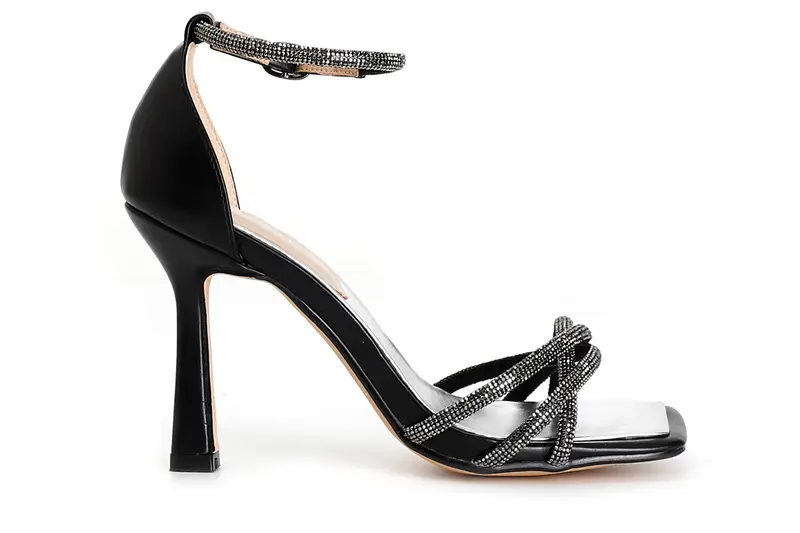 sandali con strass nero