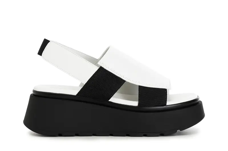 sandali fascia in pelle su zeppa bianco