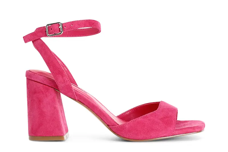 sandali in camoscio con allacciatura alla caviglia fuxia
