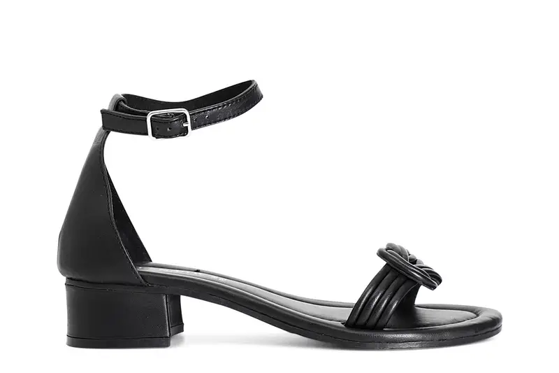 sandali in pelle chiuso sul dietro nero 40