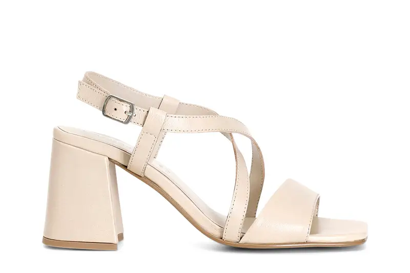 sandali in pelle con incrocio beige 40