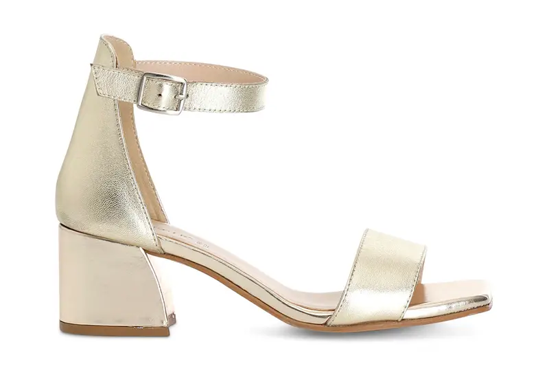 sandali in pelle con toppone platino