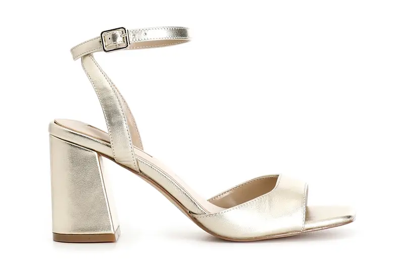 sandali in pelle laminata con allacciatura alla caviglia oro 37
