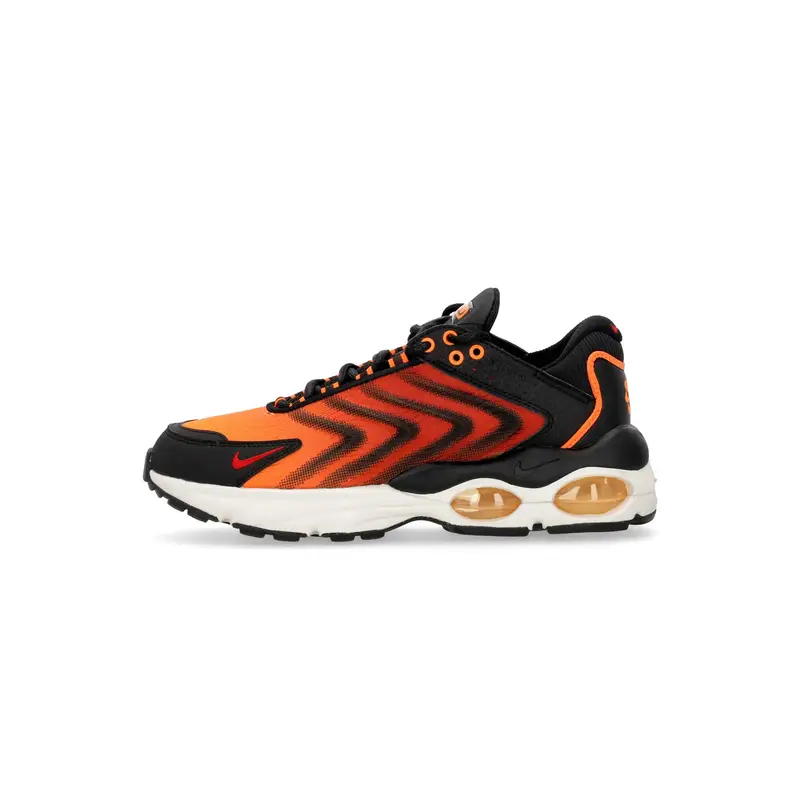 Scarpa Bassa Uomo Air Max Tw Se Black/gym Red/total Orange/summit White