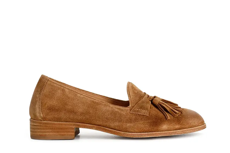 scarpe donna in pelle scamosciata con nappine cuoio