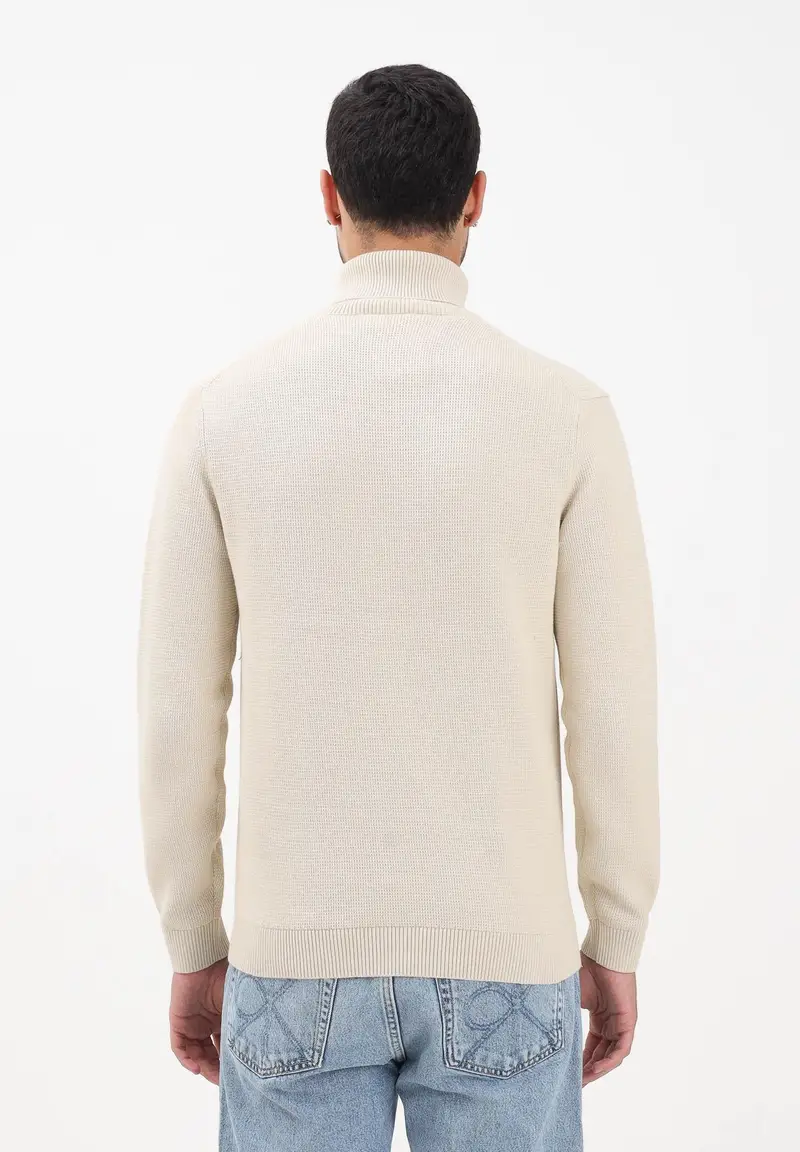 Maglioncino a collo alto panna da uomo miniatura 3