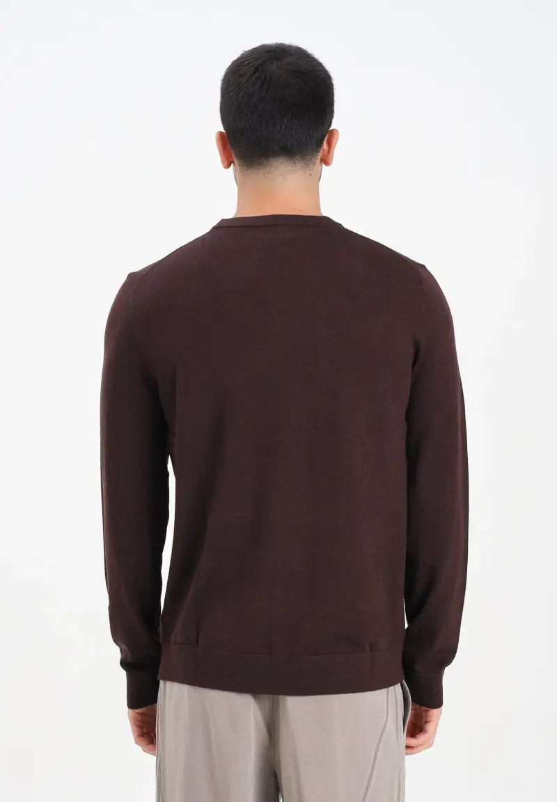 Maglioncino girocollo marrone da uomo miniatura 3