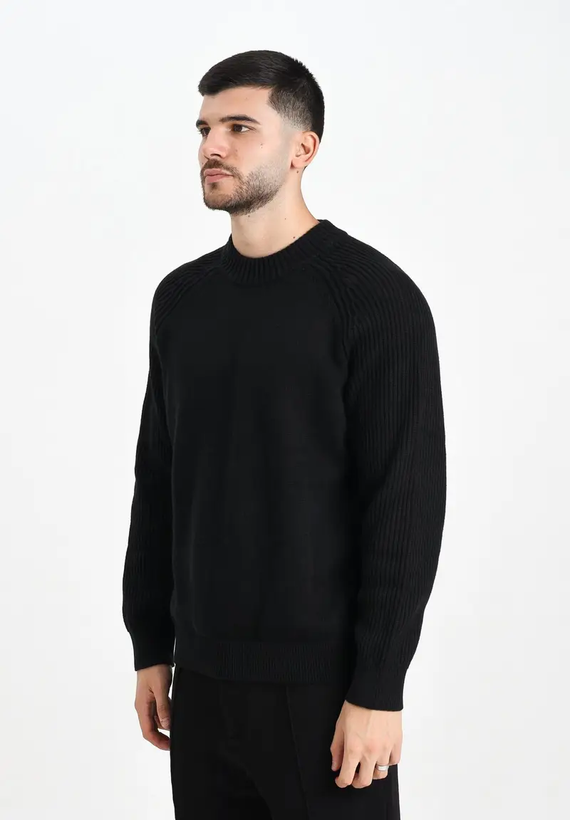 Maglioncino girocollo nero da uomo