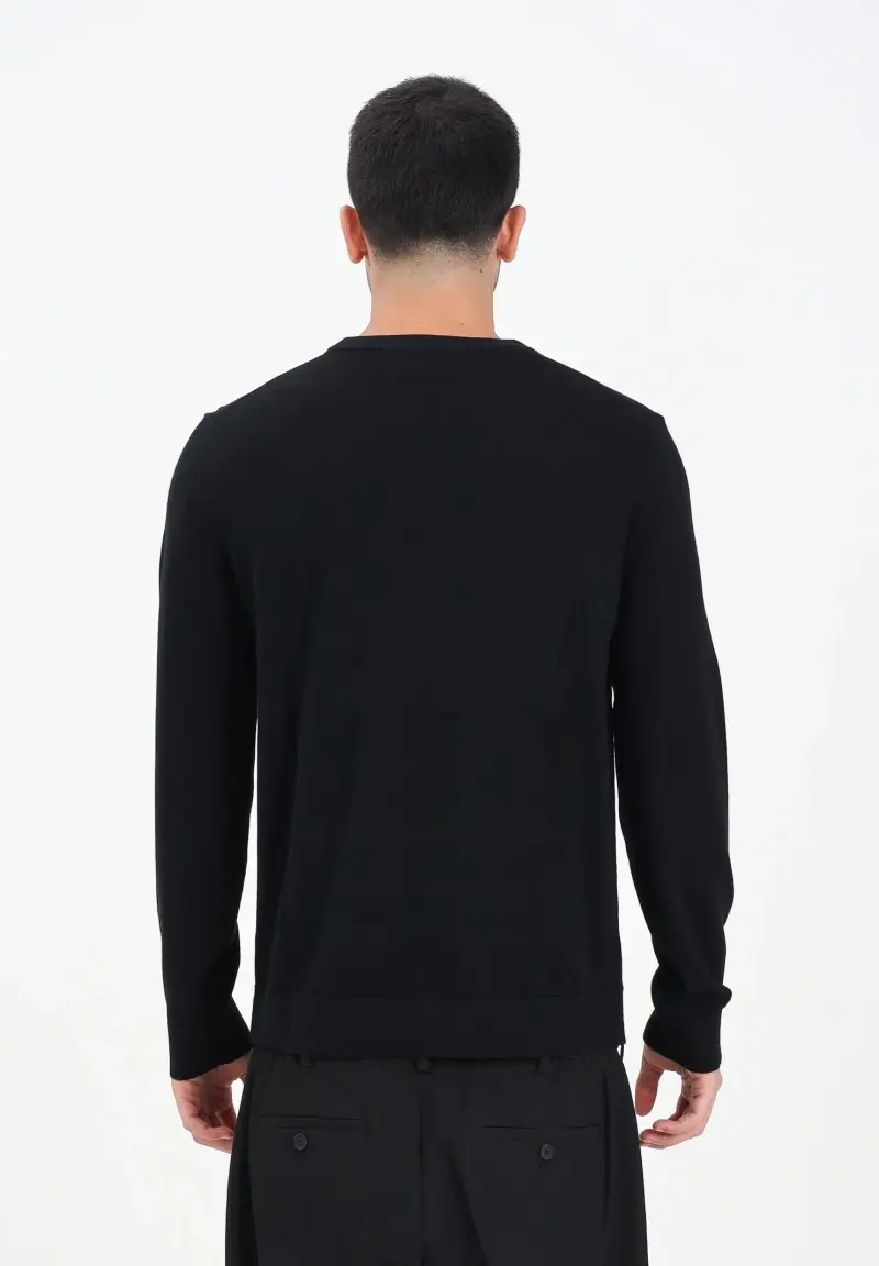 Maglioncino girocollo nero da uomo miniatura 3