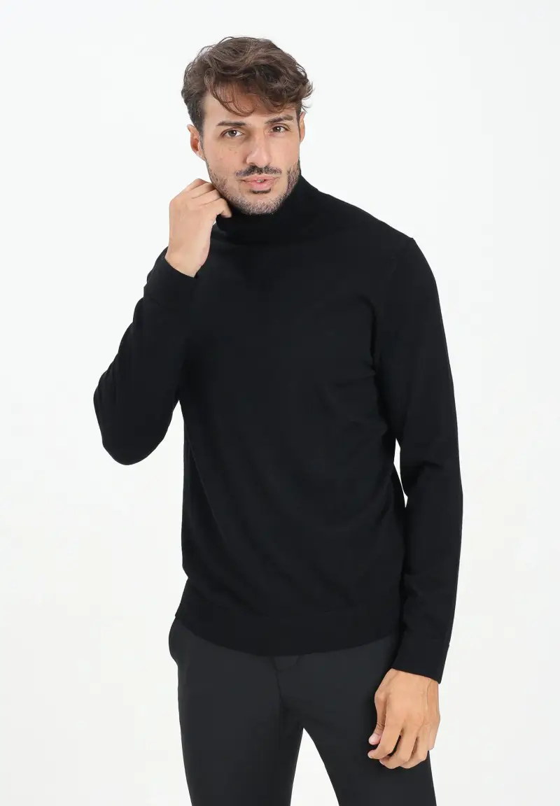 Maglione a collo alto nero da uomo miniatura 2