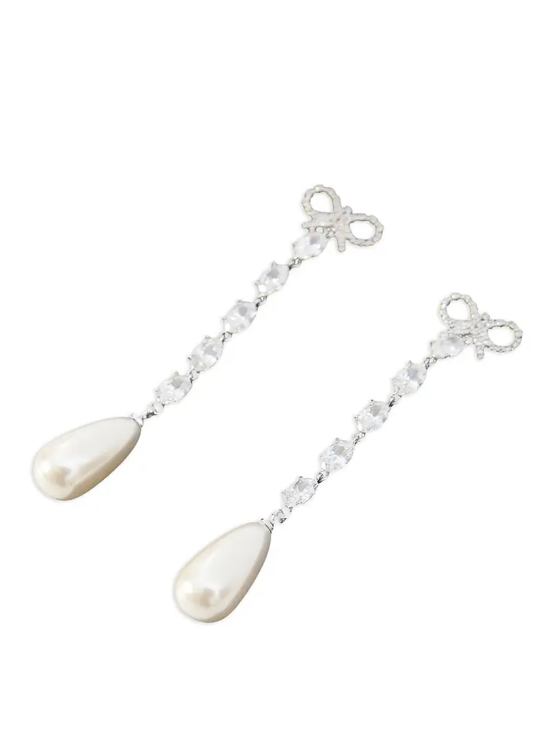 Orecchini con gocciolina di perle con fiocco Argento