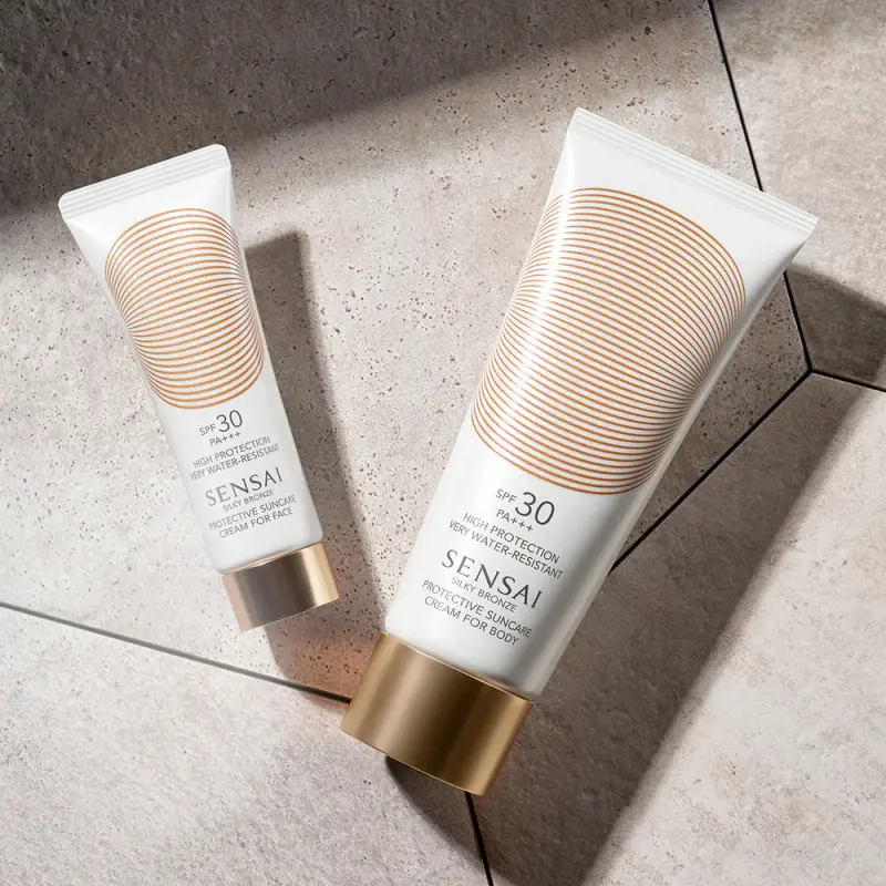 Silky Bronze Protective Suncare Cream For Body SPF30 - Crema solare, Solari alta protezione miniatura 3