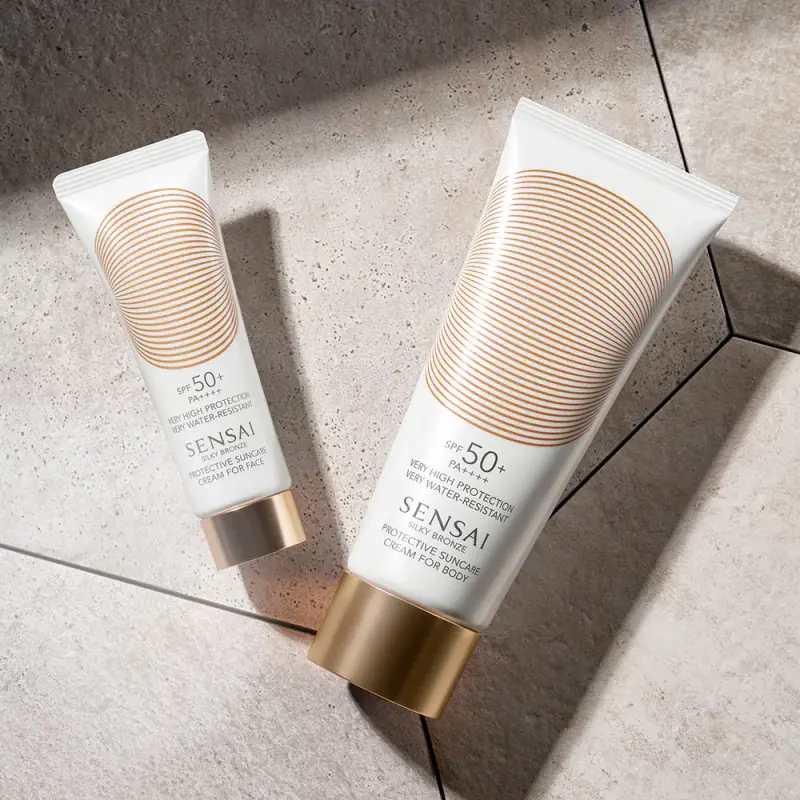 Silky Bronze Protective Suncare Cream For Body SPF50+ - Crema solare, Solari alta protezione miniatura 3