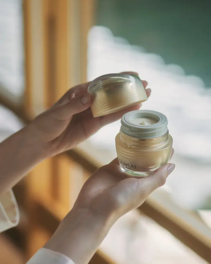 Ultimate The Cream - Trattamento antietà pelli mature, Crema antirughe miniatura 4