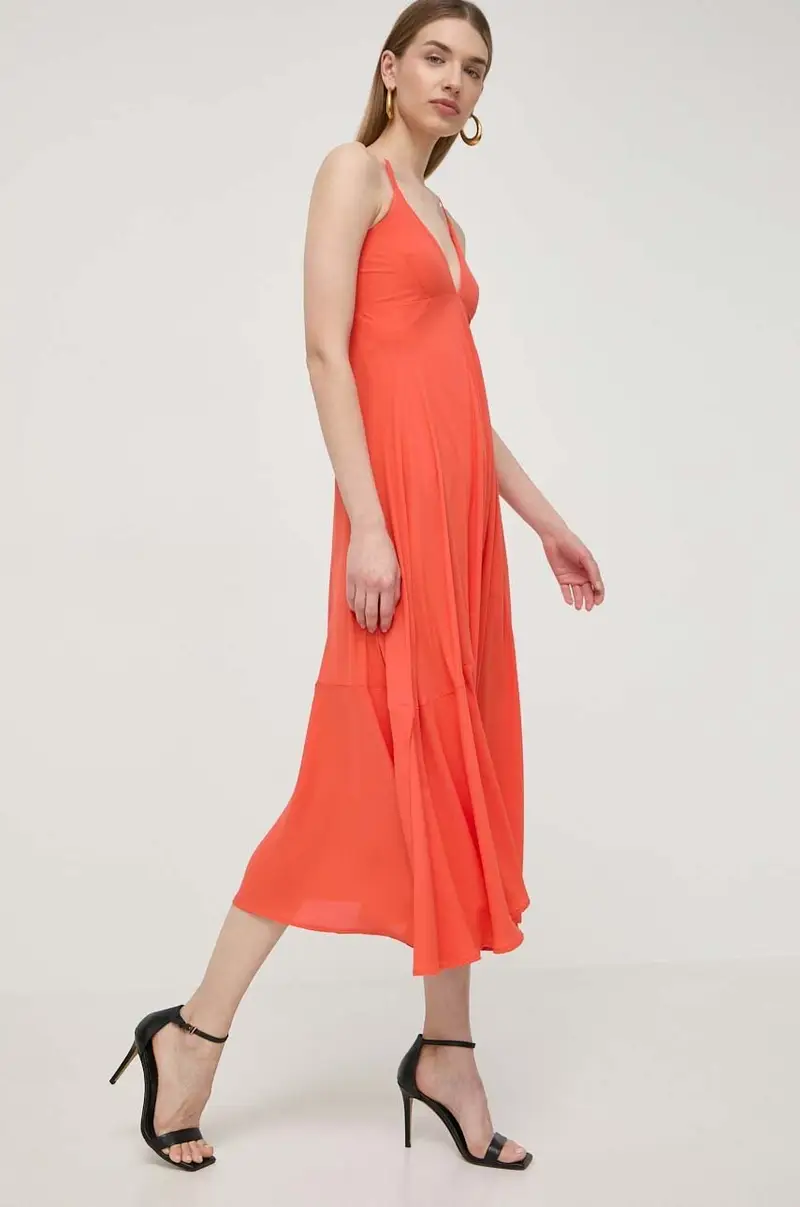 vestito colore arancione