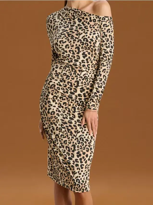 Abito midi con arricciature con stampa leopardata - multicolor