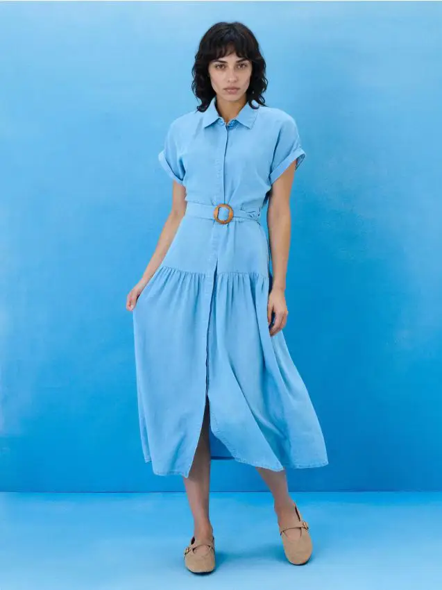 Abito midi con cintura e colletto in lyocell - azzurro