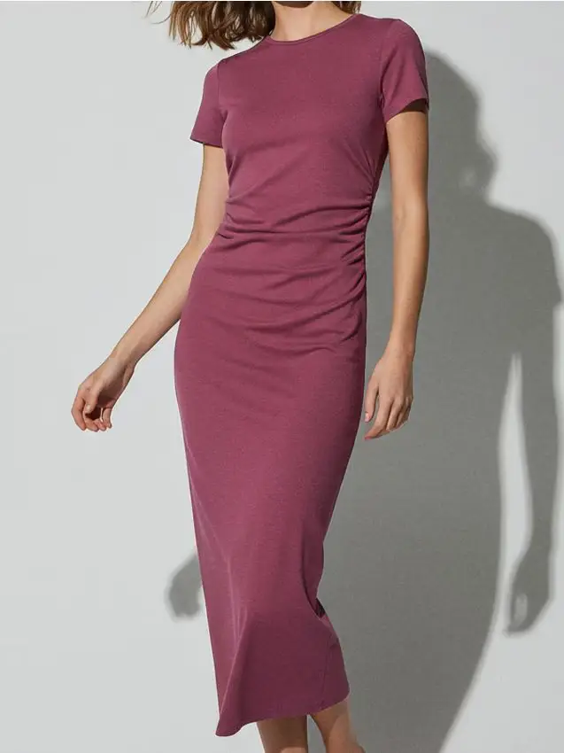 Abito midi in cotone con arricciature laterali - rosa cipria