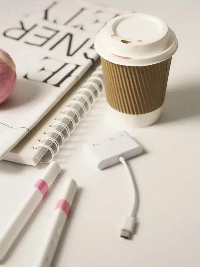 Adattatore USB-C con lettore di schede SD e microSD - bianco