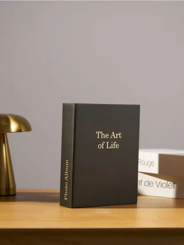 Album fotografico con iscrizione dorata "The Art of Life" - nero