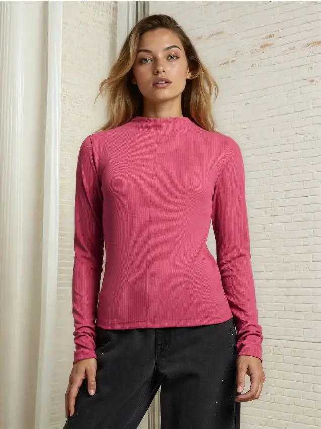 Blusa a coste con scollo alto - altro