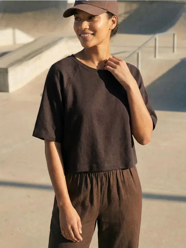 Blusa comfort a maniche corte con mix di viscosa - marrone scuro