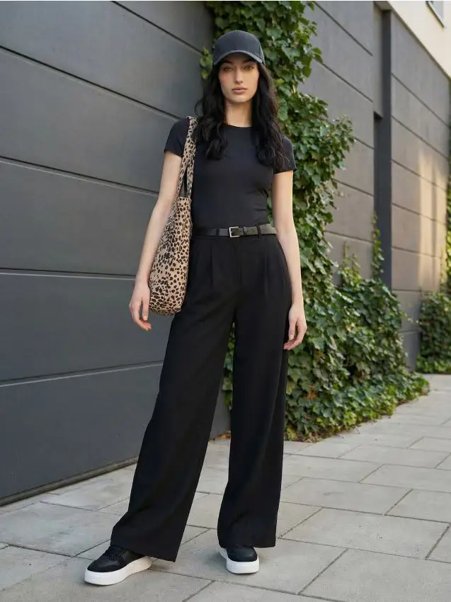 Body basic tinta unita a maniche corte - nero