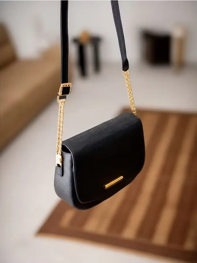 Borsa con dettaglio a catena - nero