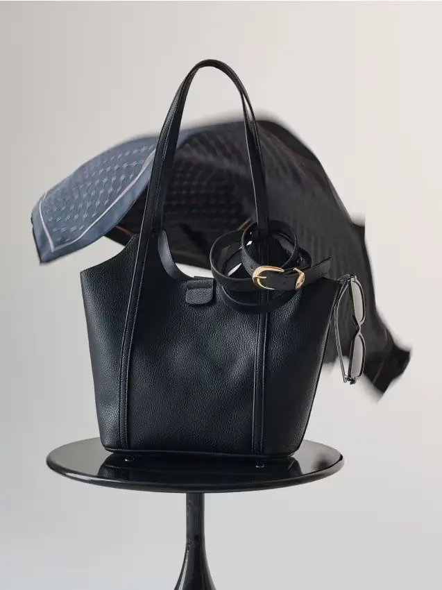 Borsa shopper con foulard decorativo - nero