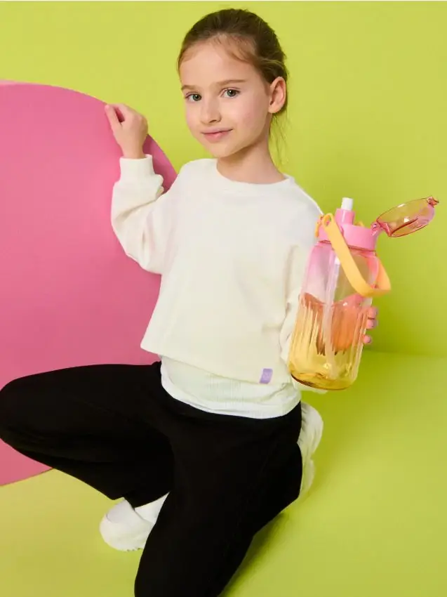 Bottiglia per l acqua con manico e cannuccia - corallo