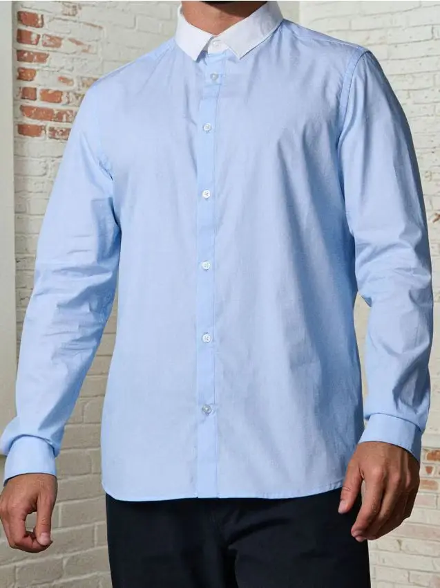 Camicia slim fit in cotone - blu pallido