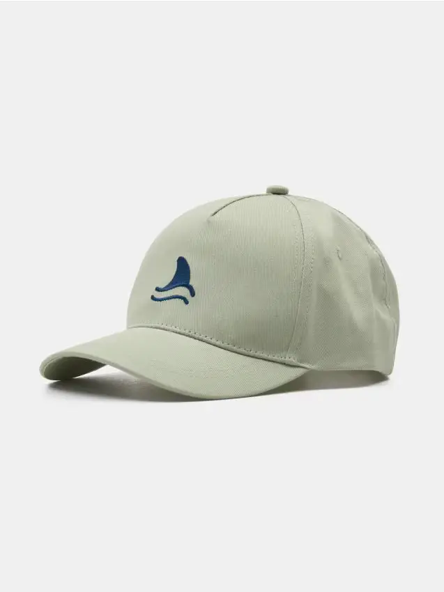 Cappello con visiera e ricamo - verde chiaro