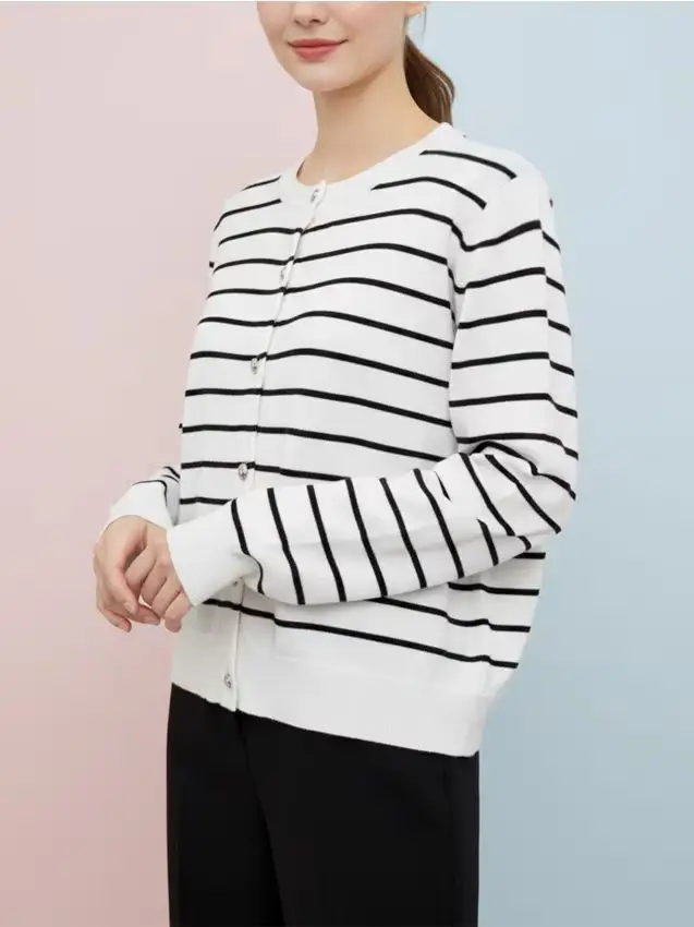 Cardigan a righe con bottoni - bianco