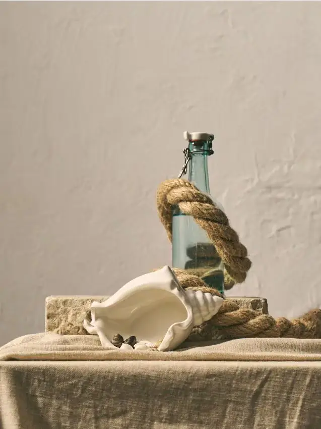 Ciotola decorativa a forma di conchiglia - bianco