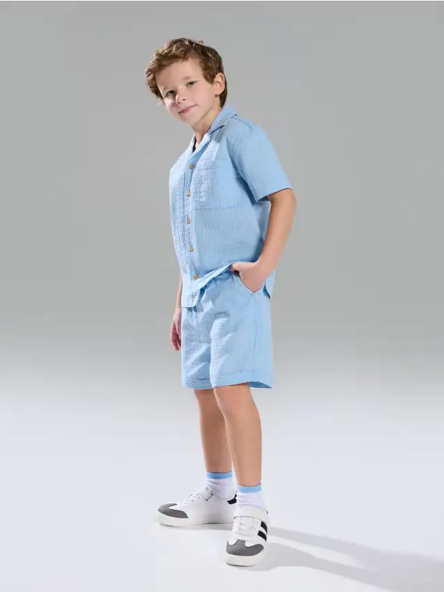 Completo camicia e pantaloncini - azzurro