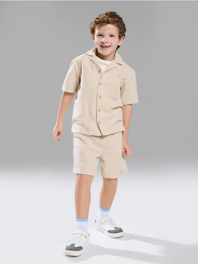 Completo camicia e pantaloncini - beige