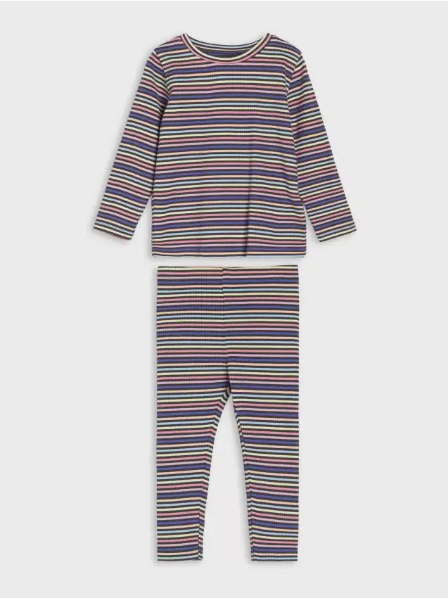 Completo in maglia più spessa maglietta e pantaloni - multicolor