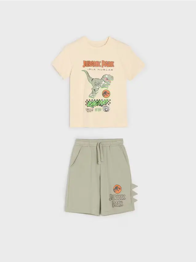 Completo t-shirt e pantaloncini - verde polveroso