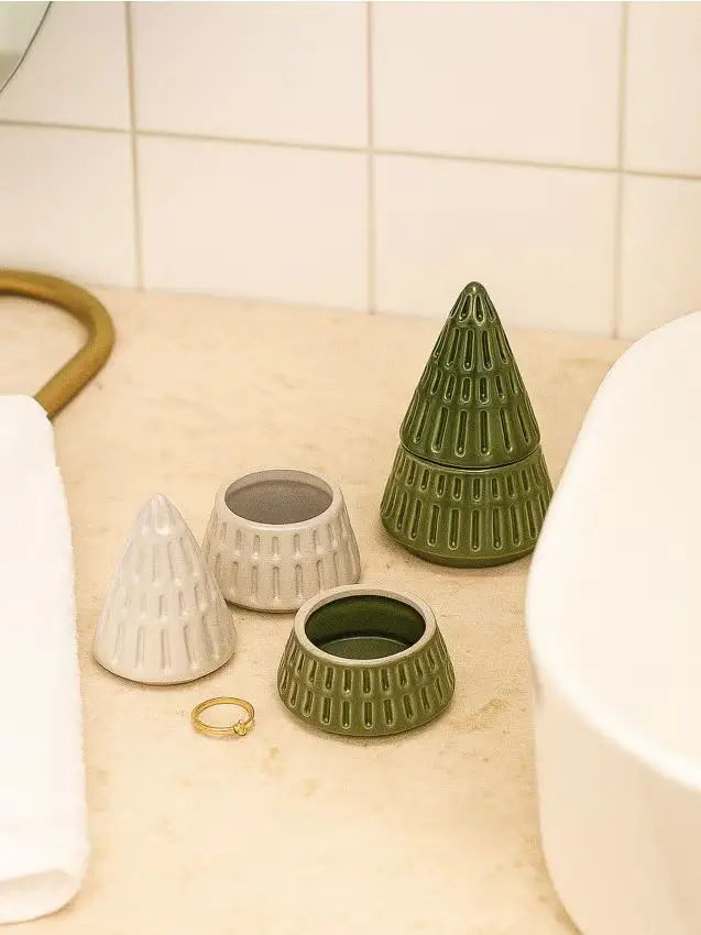 Contenitori decorativi portaoggetti a forma di alberi di Natale, confezione da 2 - multicolor