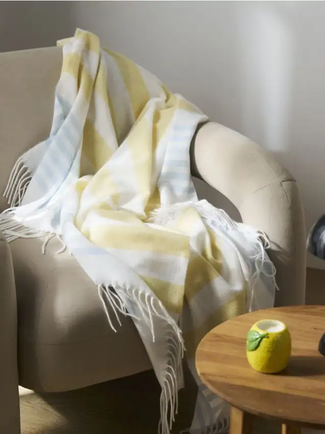 Coperta a righe con frange - panna