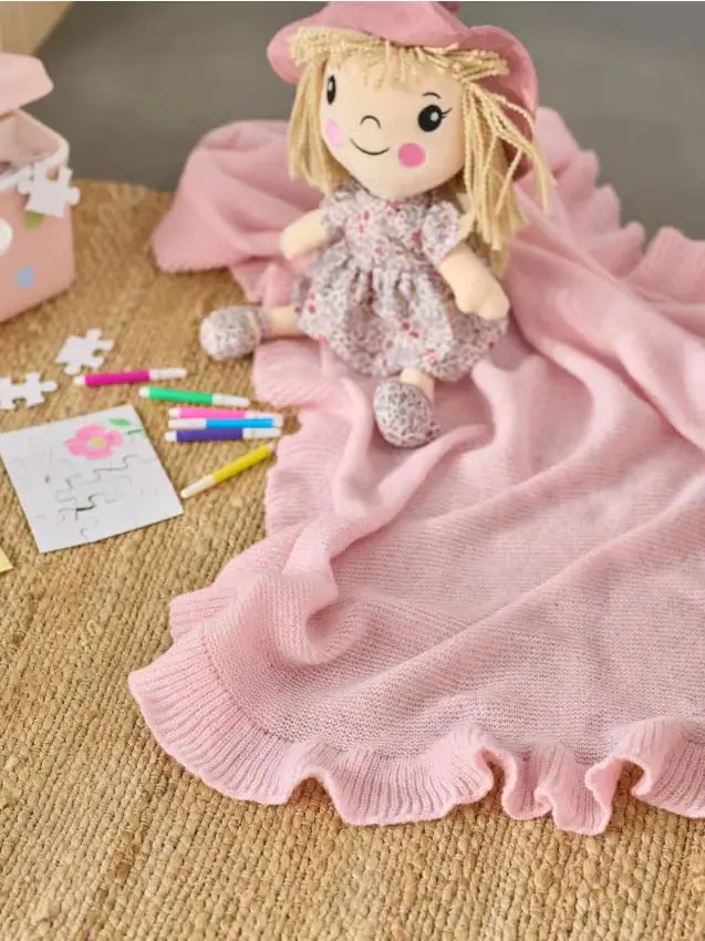 Coperta con balza - rosa pastello