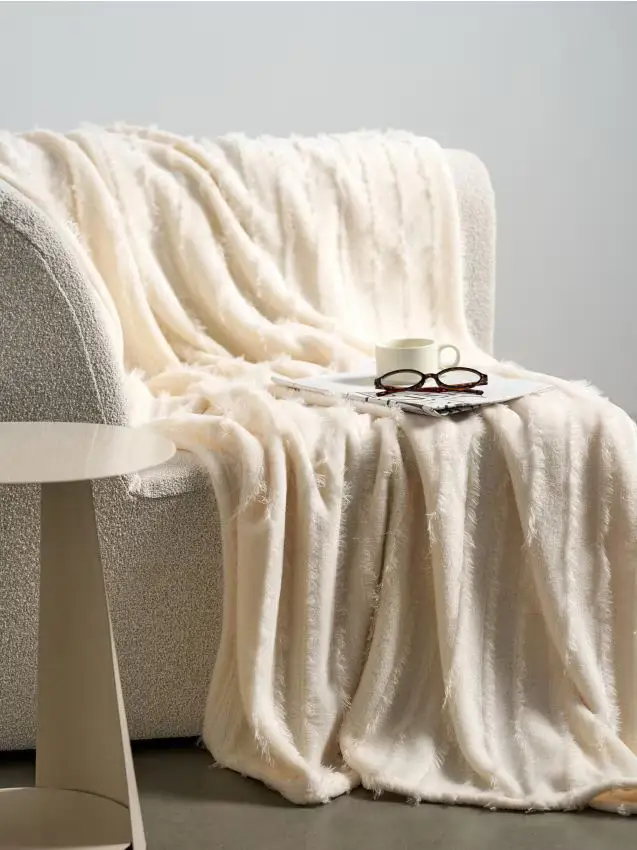 Coperta con frange - panna