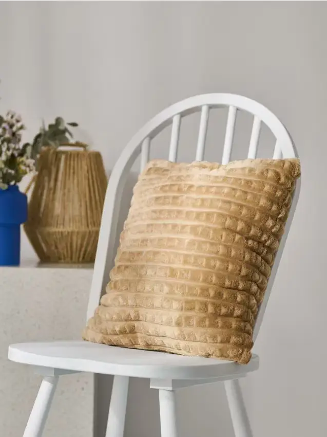 Cuscino con motivo in rilievo - beige